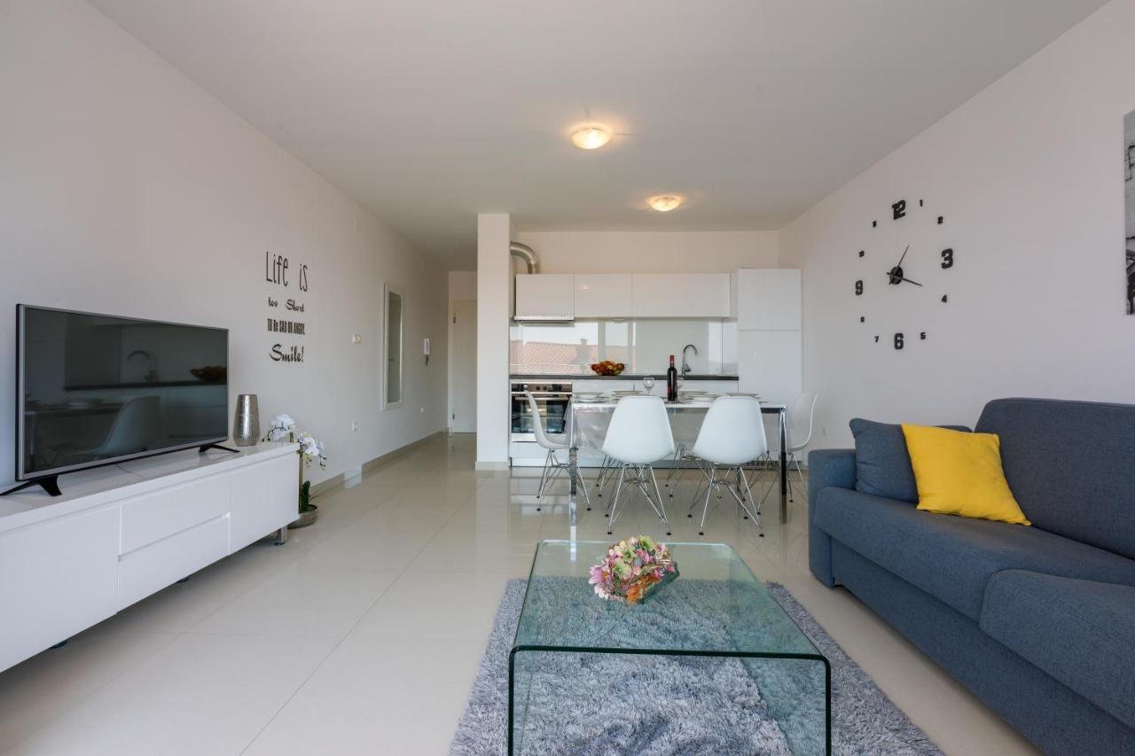 Apartmani Ilicevic Crikvenica Exterior foto