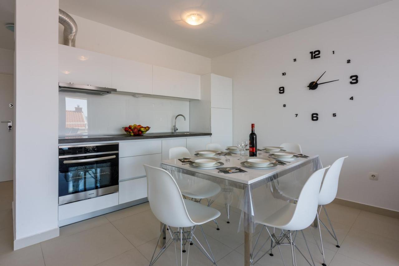 Apartmani Ilicevic Crikvenica Exterior foto